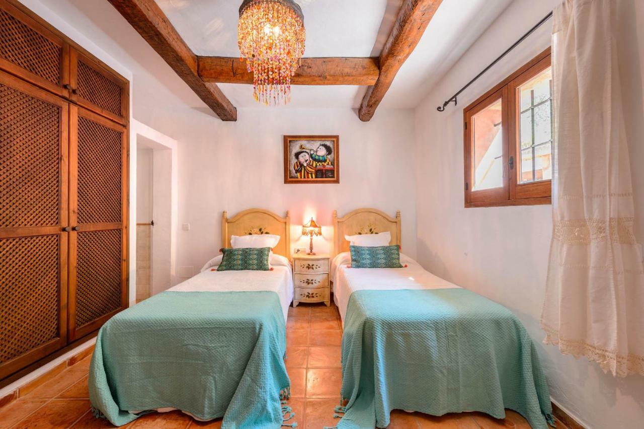 Finca Niko Villa Santa Eularia des Riu Ngoại thất bức ảnh